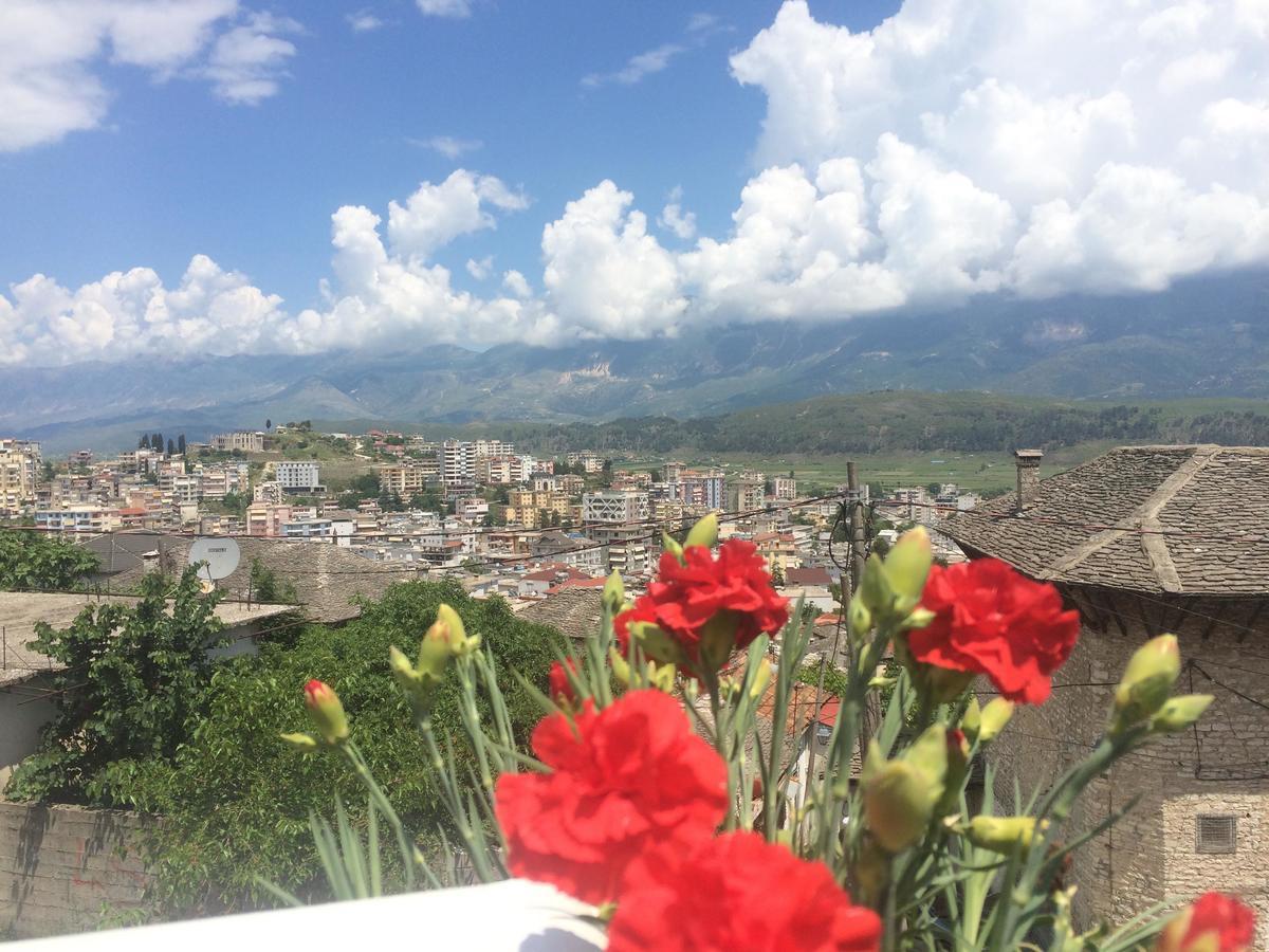 Sokaku I Te Marreve Guesthouse Gjirokastër Exterior foto